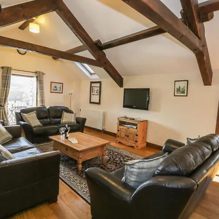 Coombe Cottage, Penrith * Low Borrowbridge